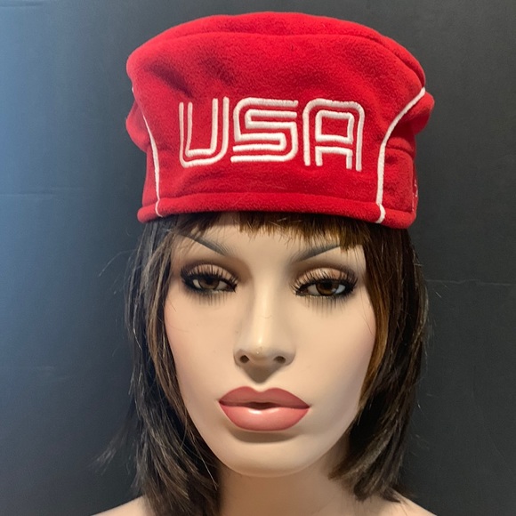 OLYMPICS 2006 Roots Team USA Torino Beret Hat Red Fleece Adjustable S/M UNISEX - Picture 2 of 8